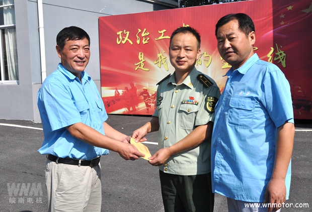 皖南电机建军节走访泾县消防大队 皖南电机建军节走访泾县消防大队